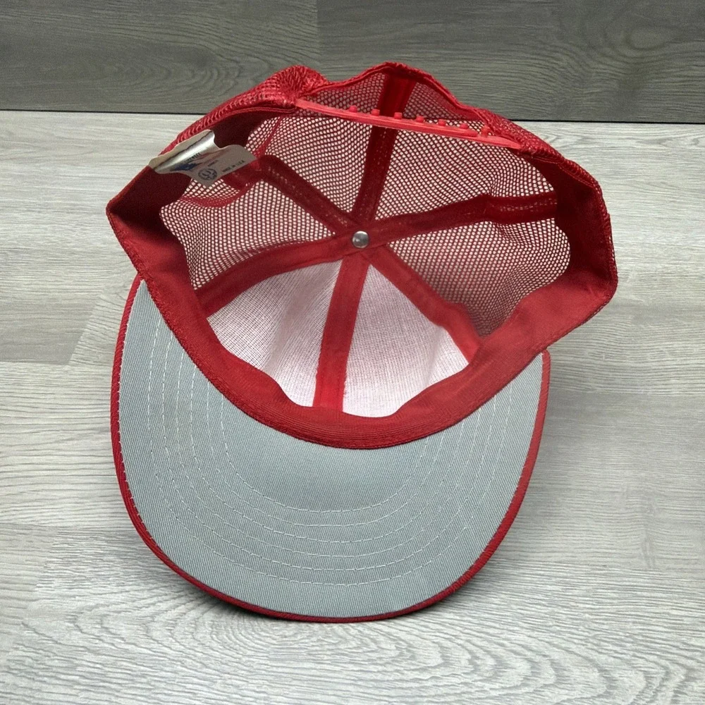 Vintage Cincinnati Reds Baseball Cap. Made In USA. Very Nice Condition.